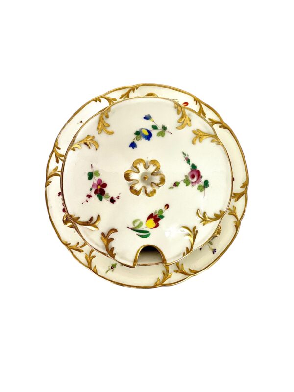 19th Century Pair of Paris Porcelain Lidded Confituriers with Fixed Underplates - Image 6