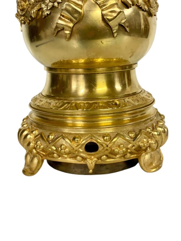 Louis XVI Gilt Bronze Table Lamp with Roses and Ribbons, 19th Century - Image 12