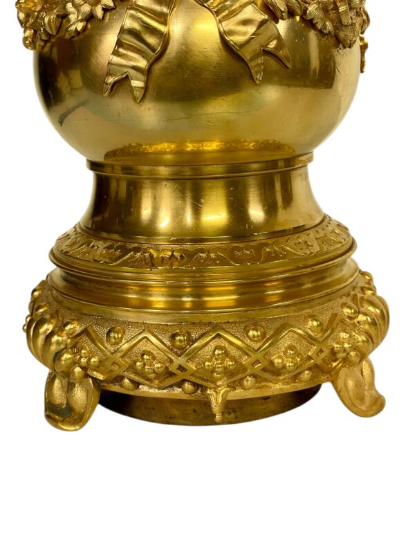 Louis XVI Gilt Bronze Table Lamp with Roses and Ribbons, 19th Century