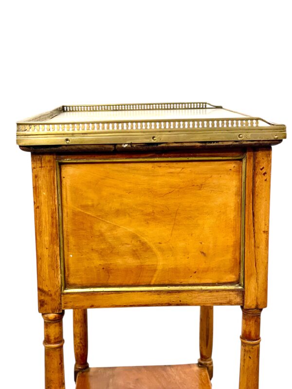 Neoclassical Walnut Nightstand or Side Table, 18th Century