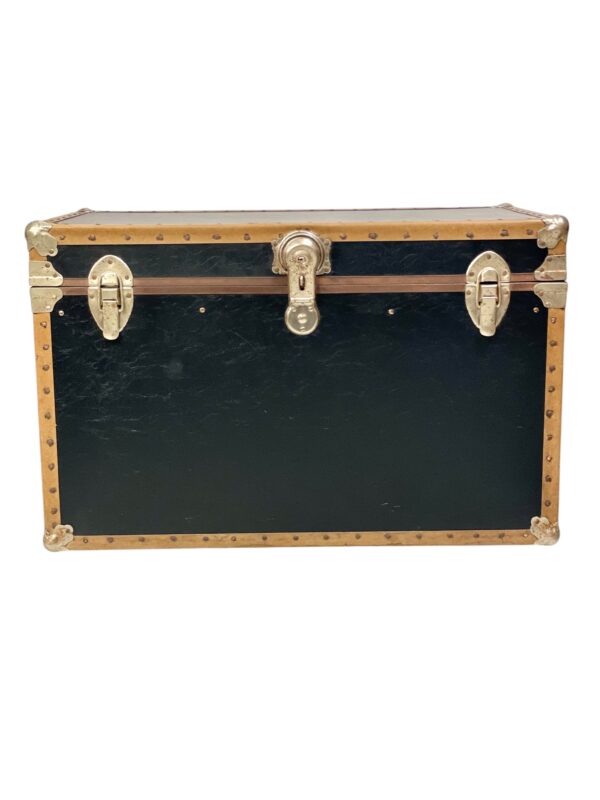 Vintage Flat Top Steamer Trunk, 20th Century - Image 2