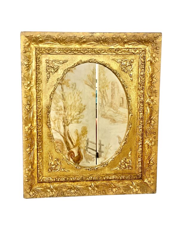 Wall Médaillon Mirror with Golden Ornate Floral Frame