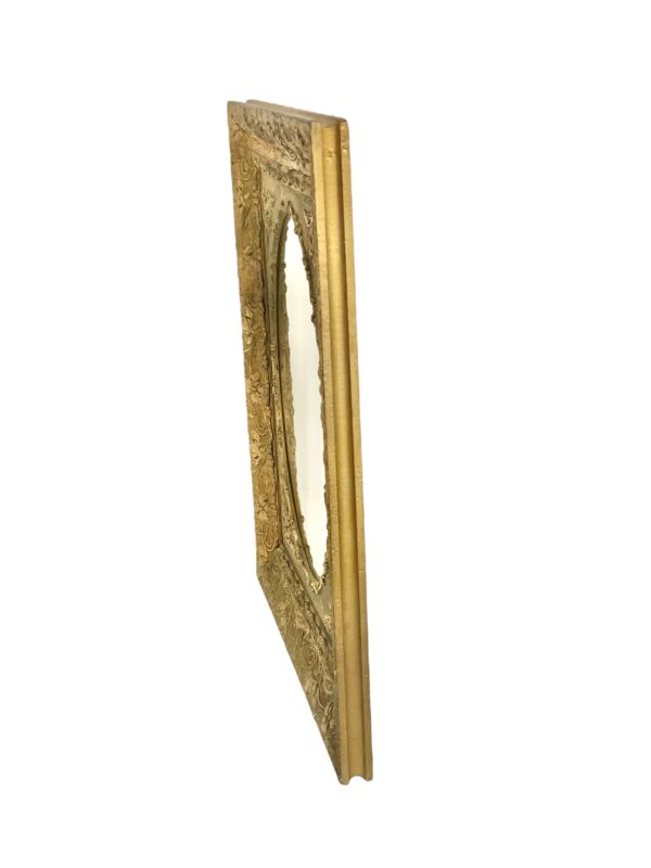 Wall Médaillon Mirror with Golden Ornate Floral Frame