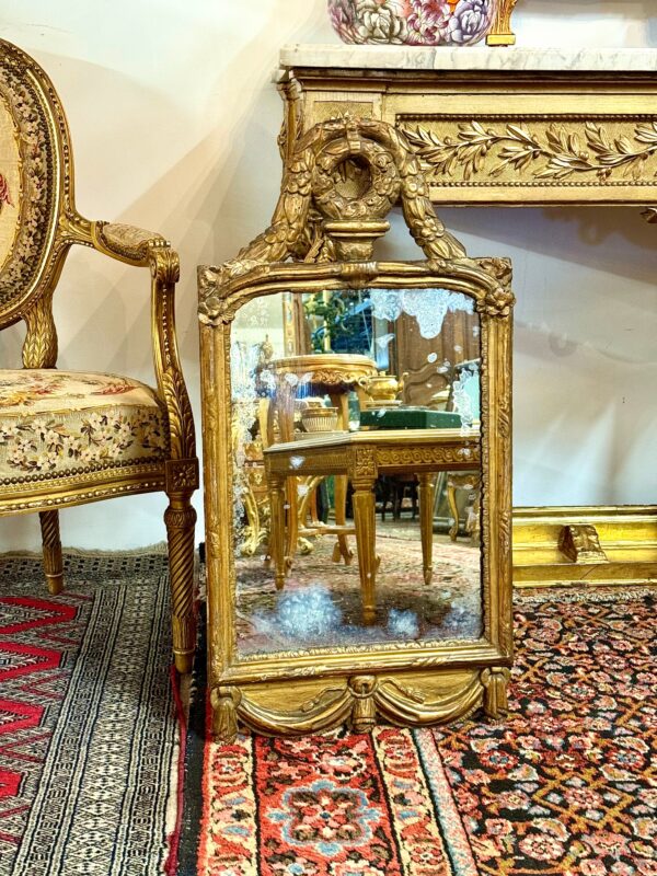 18th Century Louis XVI Giltwood Mirror with Laurel Crest and Draped Base - Image 19
