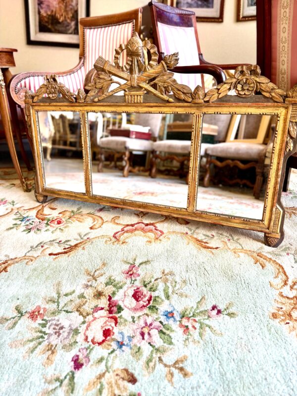 19th Century French Neoclassical Giltwood Wall Mirror with Crest