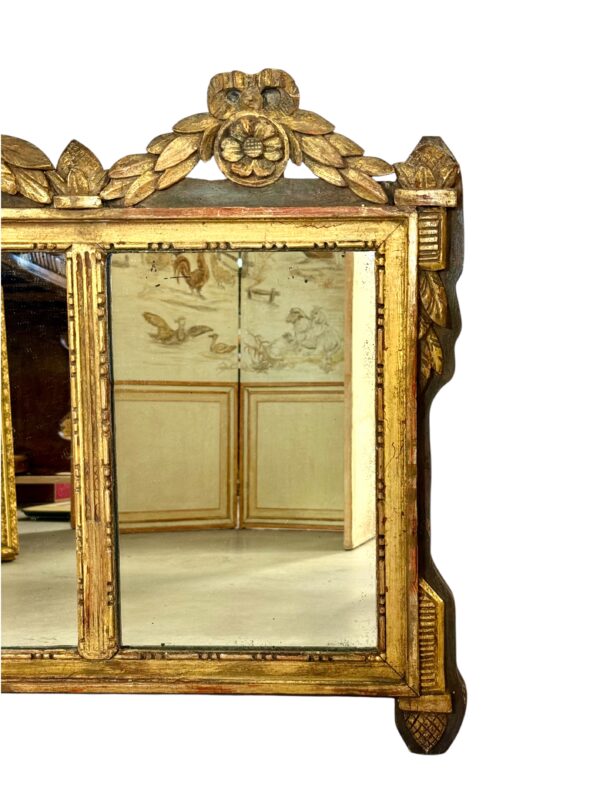 19th Century French Neoclassical Giltwood Wall Mirror with Crest