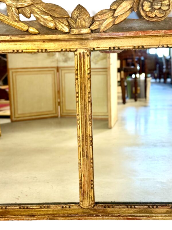 19th Century French Neoclassical Giltwood Wall Mirror with Crest