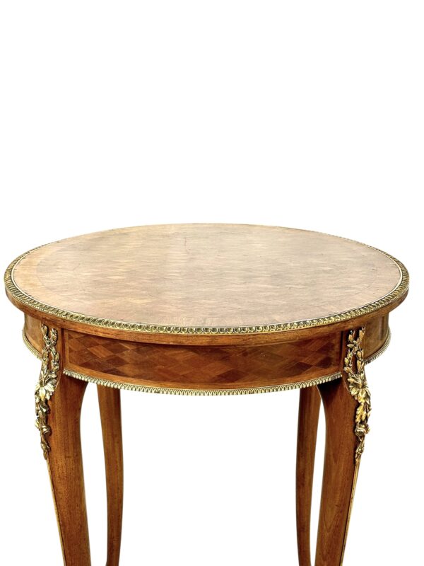 19th Century Louis XV Guéridon Table with Marquetry and Gilt Bronze - Image 12