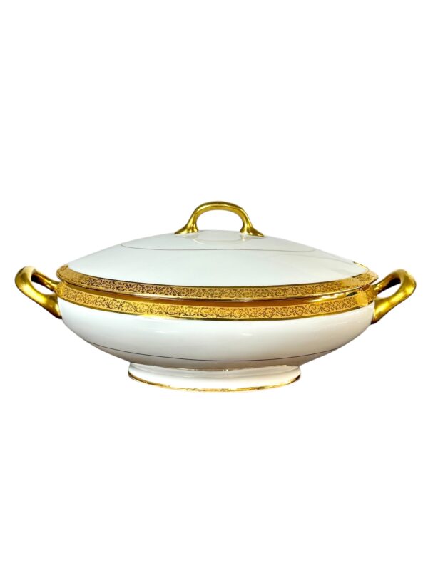 Limoges Porcelain Dinner Set with Gold Trim, 41 Piece Circa 1930s - Image 7
