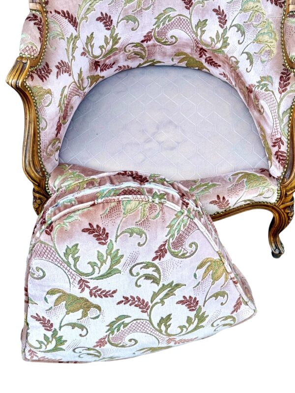Louis XV Style Carved French Walnut Bergère, Late 19th Century