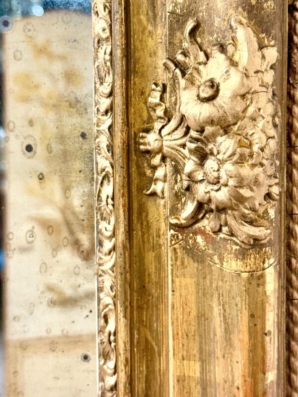 19th Century Louis XVI Neoclassical Giltwood Console Mirror - Image 12