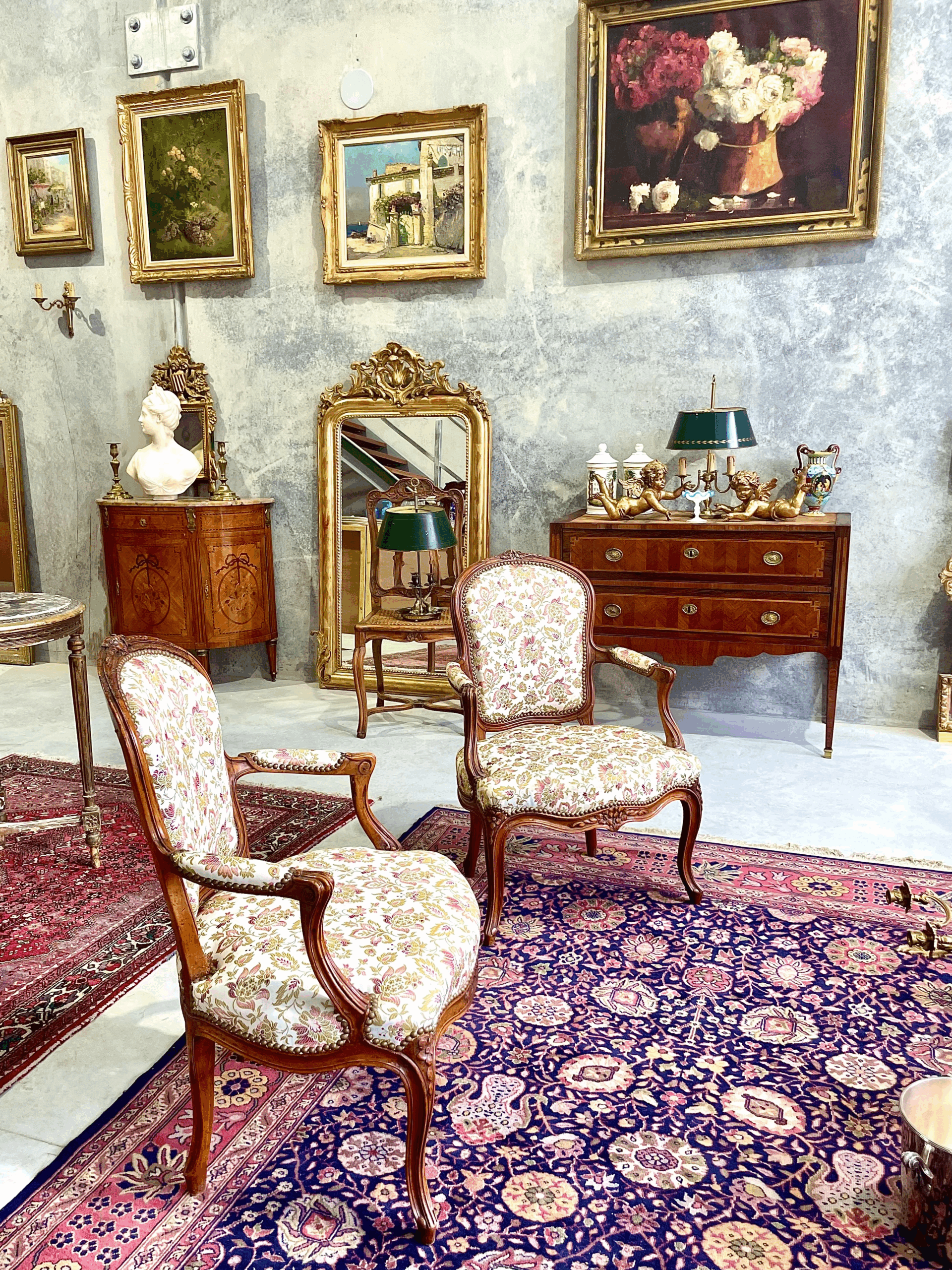 Large Persian Hand-woven Rug in Midnight Blue with Floral Medallion Pattern - Image 12